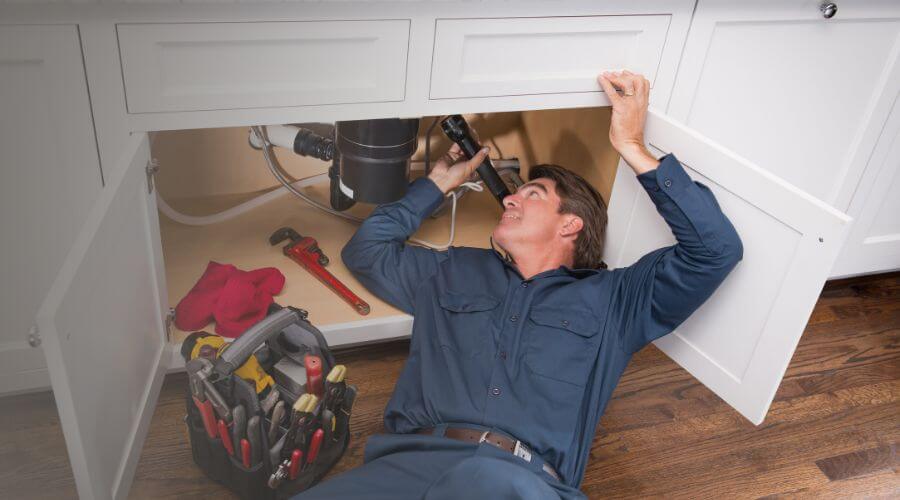 Local tankless water heater installation in Kewanee, MO